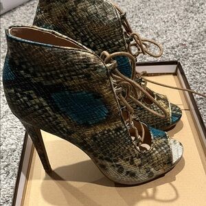 Stylish Snakeskin Lace-Up Heels